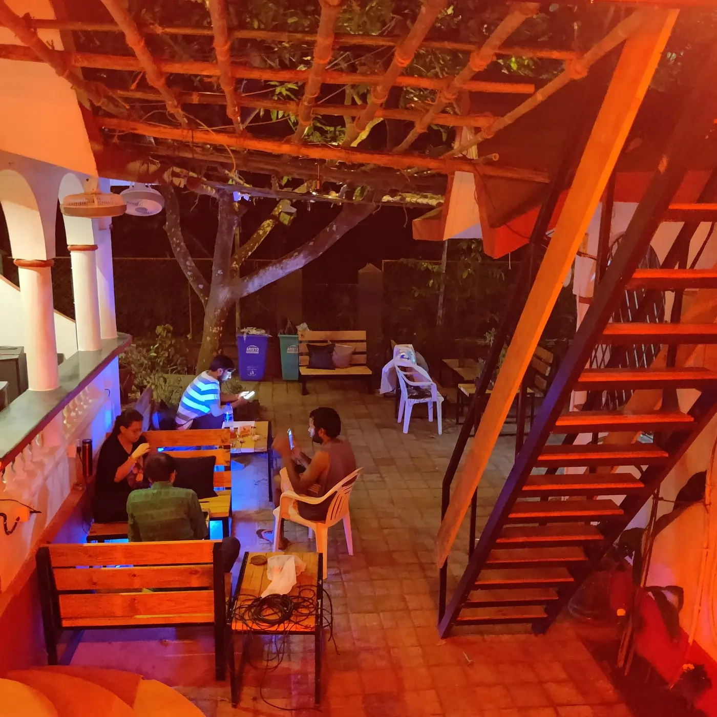 Front desk , operation